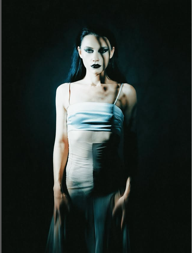 Editorial shoot - Dark artistic portrait